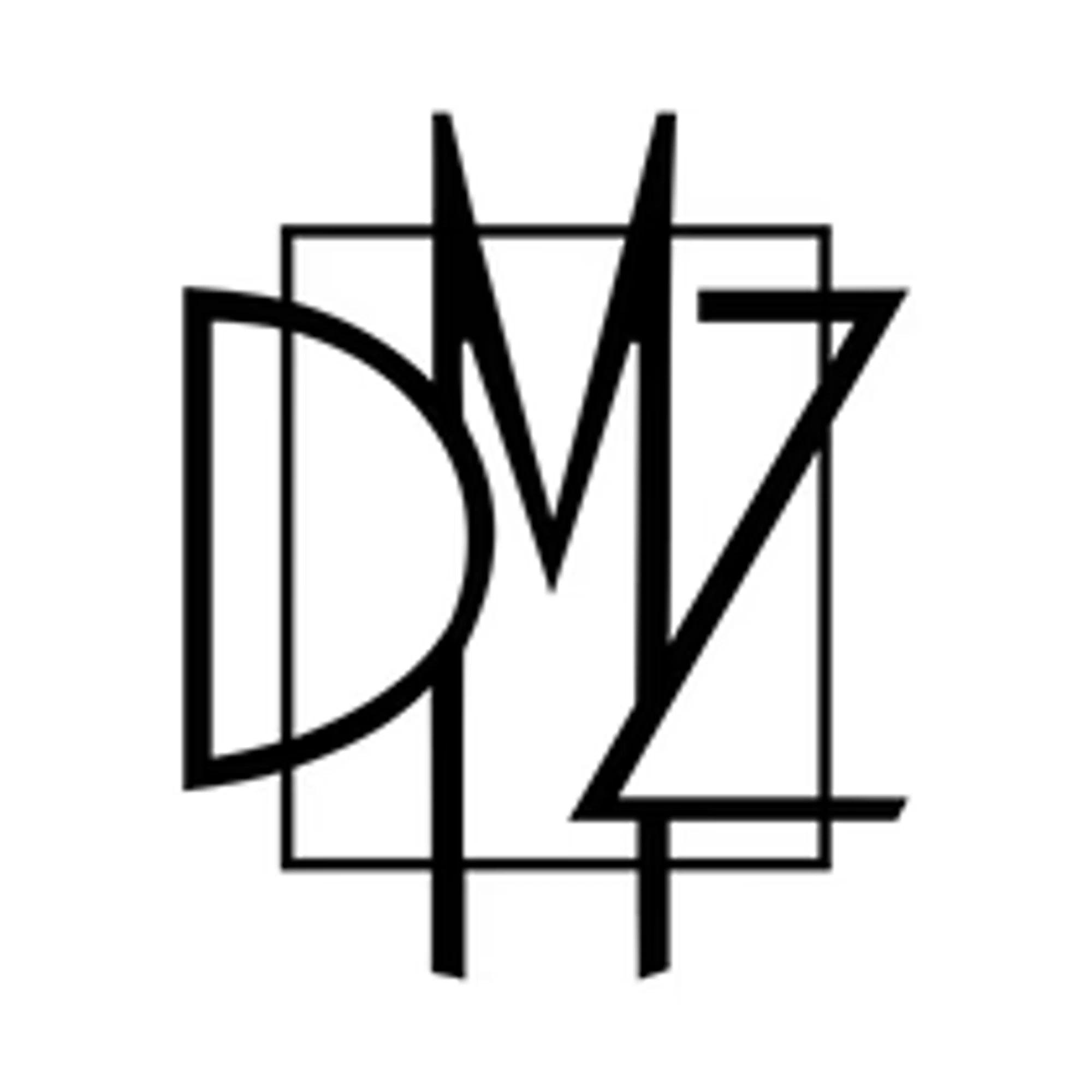 Dress Me Zee logo