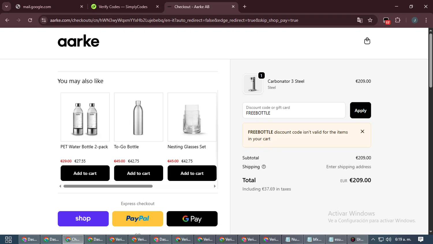 Aarke discount code screenshot showing code FREEBOTTLE applied at Aarke checkout page. Uploaded by SimplyCodes community member ScanLynx8928 on Oct 10, 2025