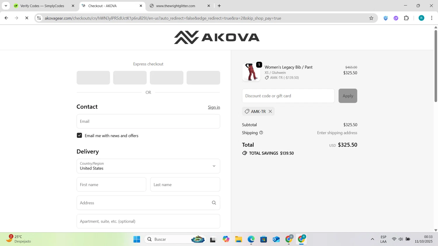 AKOVA Gear promo code screenshot showing code AMK-TR applied at AKOVA Gear checkout page. Uploaded by SimplyCodes community member Rapunzel on Oct 11, 2025