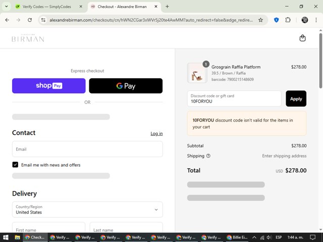 Alexandre Birman checkout page showing Alexandre Birman promo code box | Screenshot taken by SimplyCodes community member on Aug 25, 2025