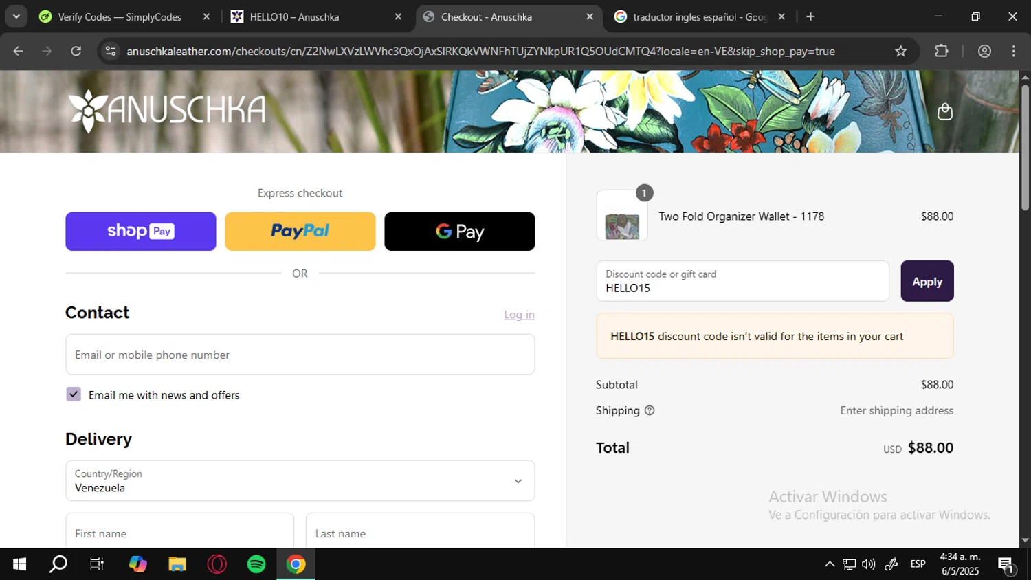 Anuschka discount code screenshot showing code HELLO15 applied at Anuschka checkout page. Uploaded by SimplyCodes community member ADRI3010 on May 6, 2025