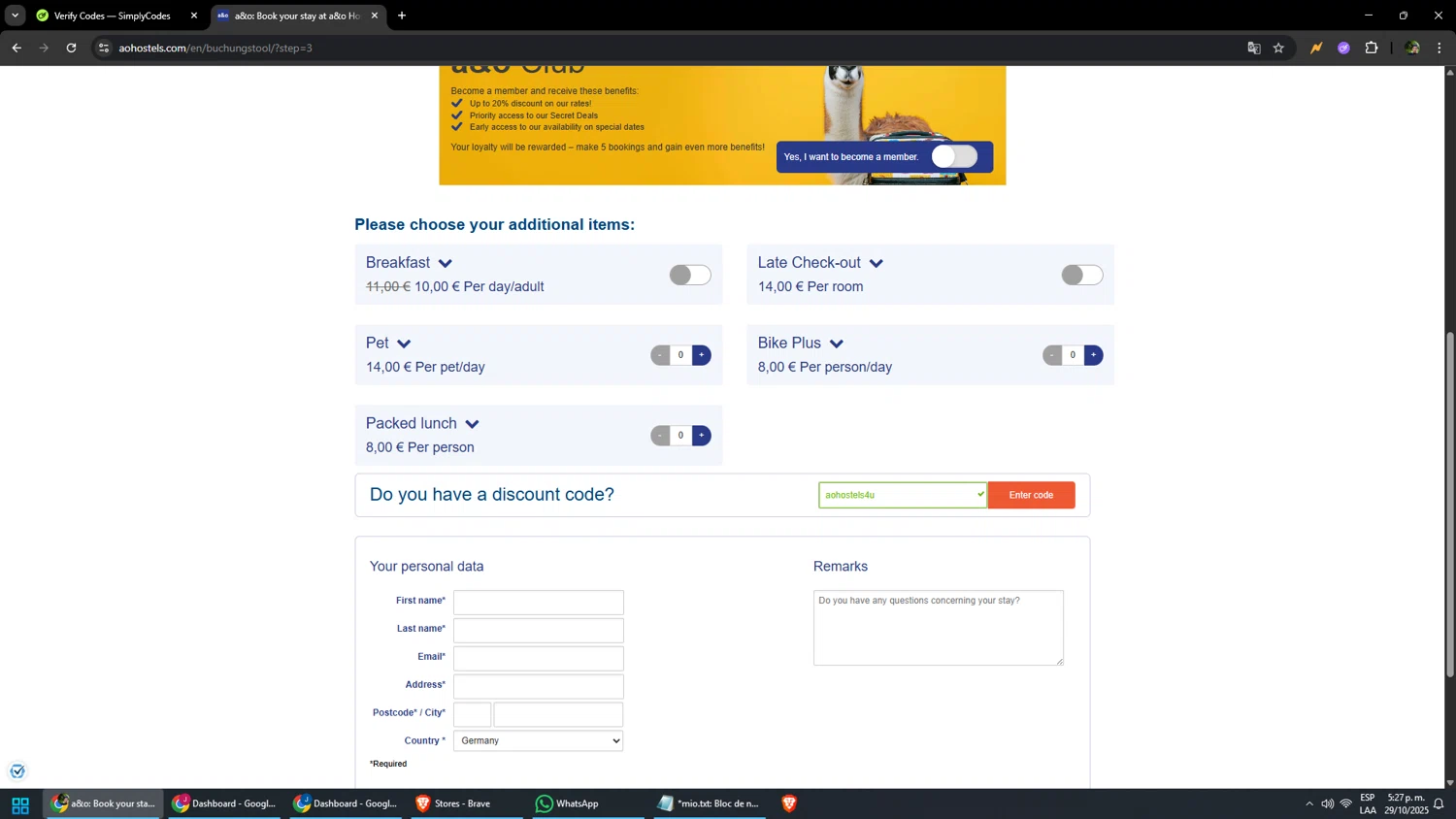 A&O Hostels promo code screenshot showing code aohostels4u applied at A&O Hostels checkout page. Uploaded by SimplyCodes community member yonaiker on Oct 29, 2025