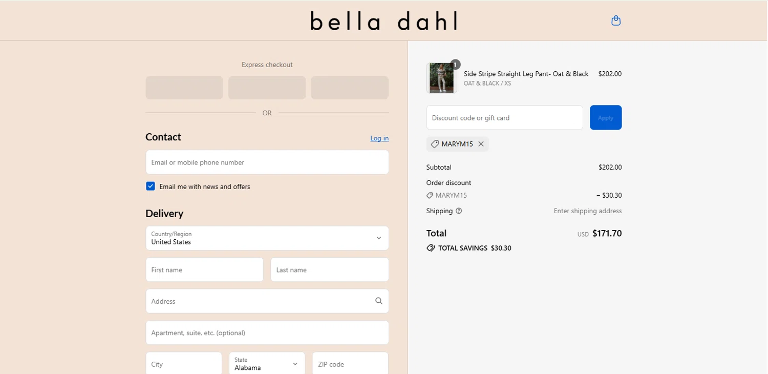 Bella Dahl coupon code screenshot showing code MARYM15 applied at Bella Dahl checkout page. Uploaded by SimplyCodes community member CodePioneer3651 on Aug 21, 2025