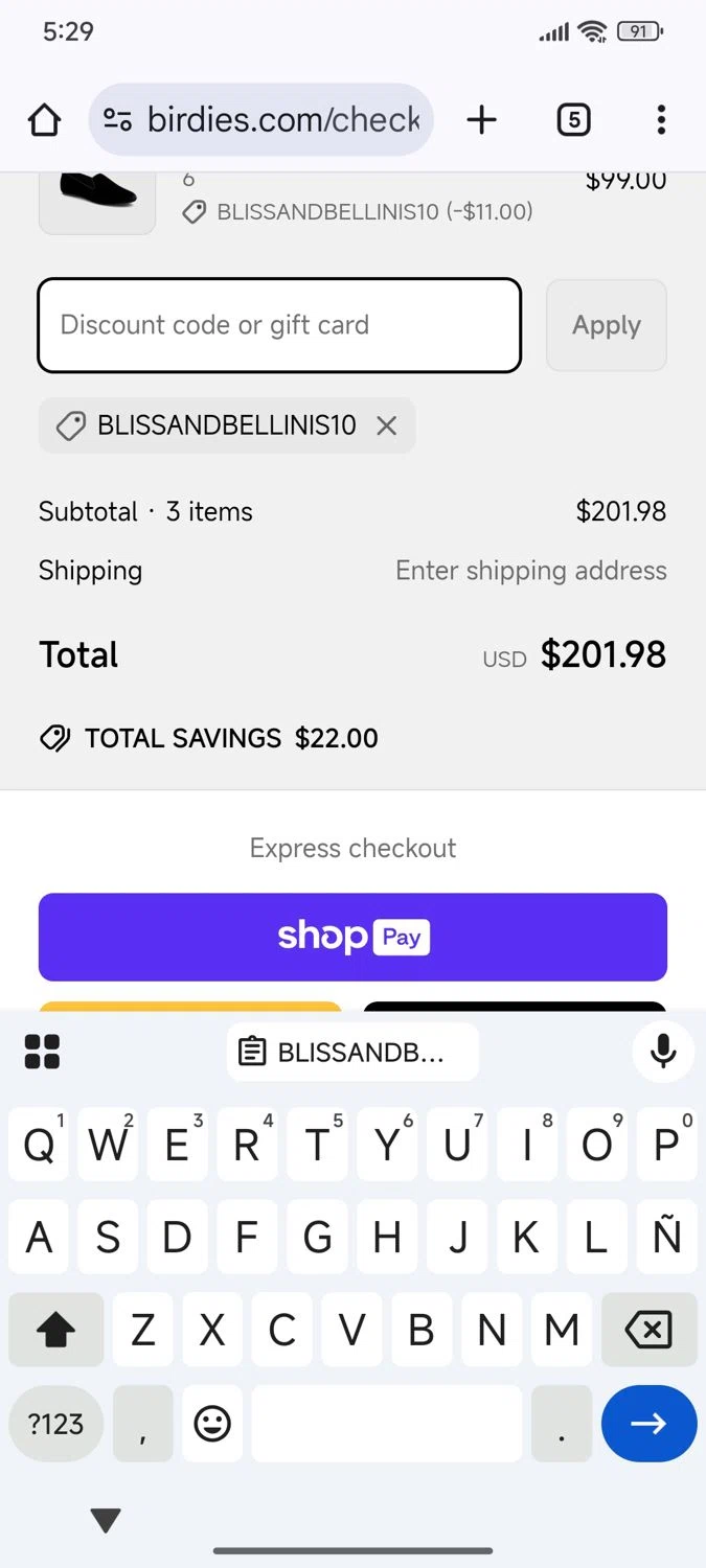 Birdies Slippers promo code screenshot showing code BLISSANDBELLINIS10 applied at Birdies Slippers checkout page. Uploaded by SimplyCodes community member luisaballera on Apr 23, 2025