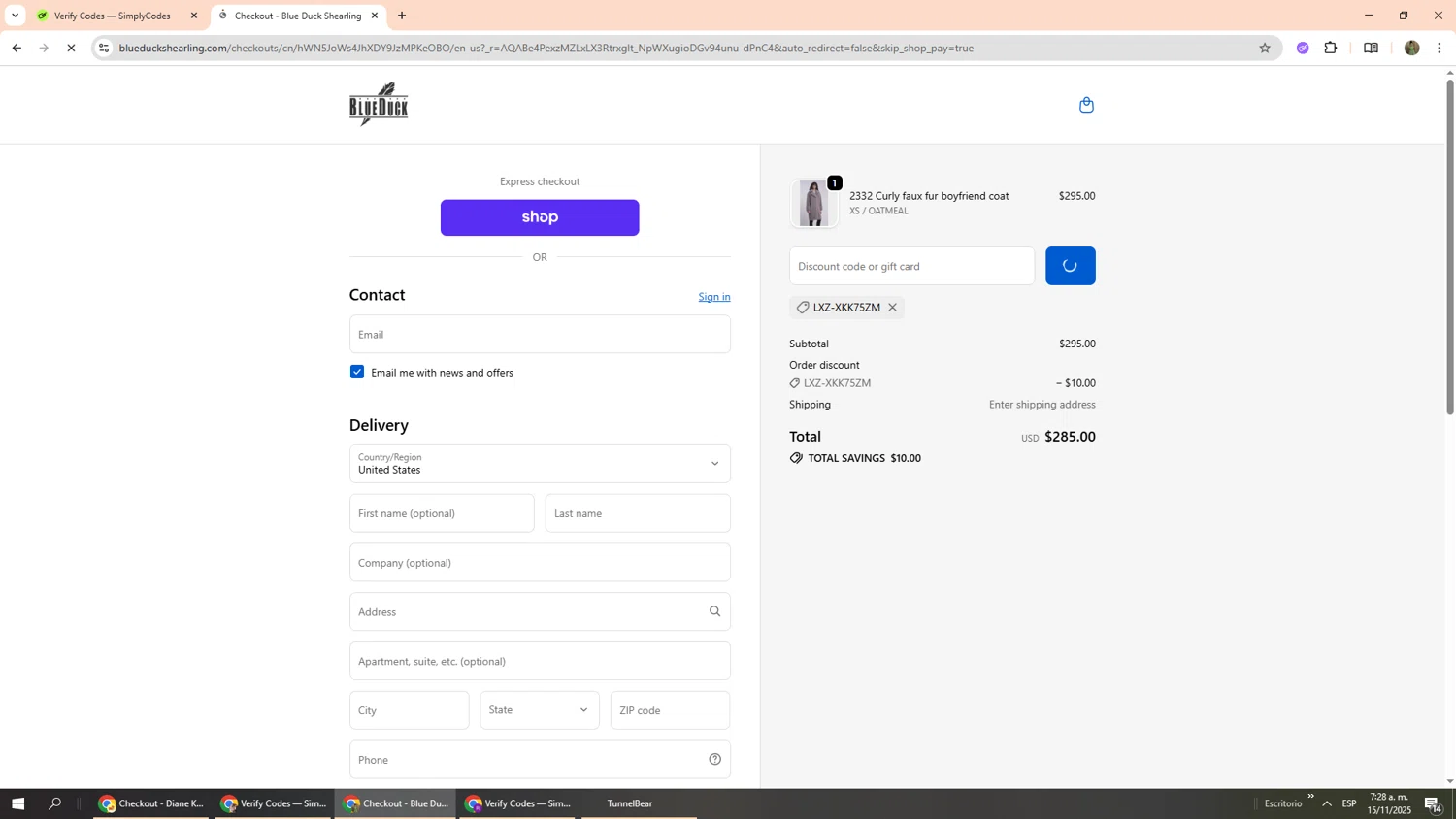 Blue Duck Shearling coupon code screenshot showing code LXZ-XKK75ZM applied at Blue Duck Shearling checkout page. Uploaded by SimplyCodes community member Phoenix585 on Nov 15, 2025