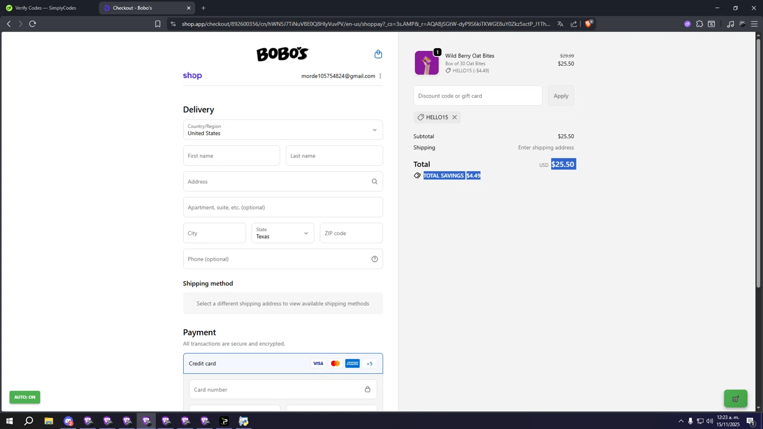 Bobo's Oat Bars promo code screenshot showing code HELLO15 applied at Bobo's Oat Bars checkout page. Uploaded by SimplyCodes community member gggggggggggggggggggggg on Nov 15, 2025