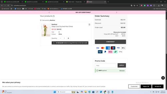 Boohoo US checkout page showing Boohoo US coupon code box | Screenshot taken by SimplyCodes community member on Jun 18, 2025
