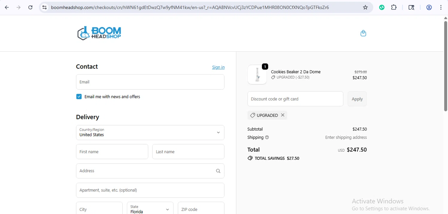 BOOM Headshop discount code screenshot showing code UPGRADED applied at BOOM Headshop checkout page. Uploaded by SimplyCodes community member xaswqe on Dec 4, 2025