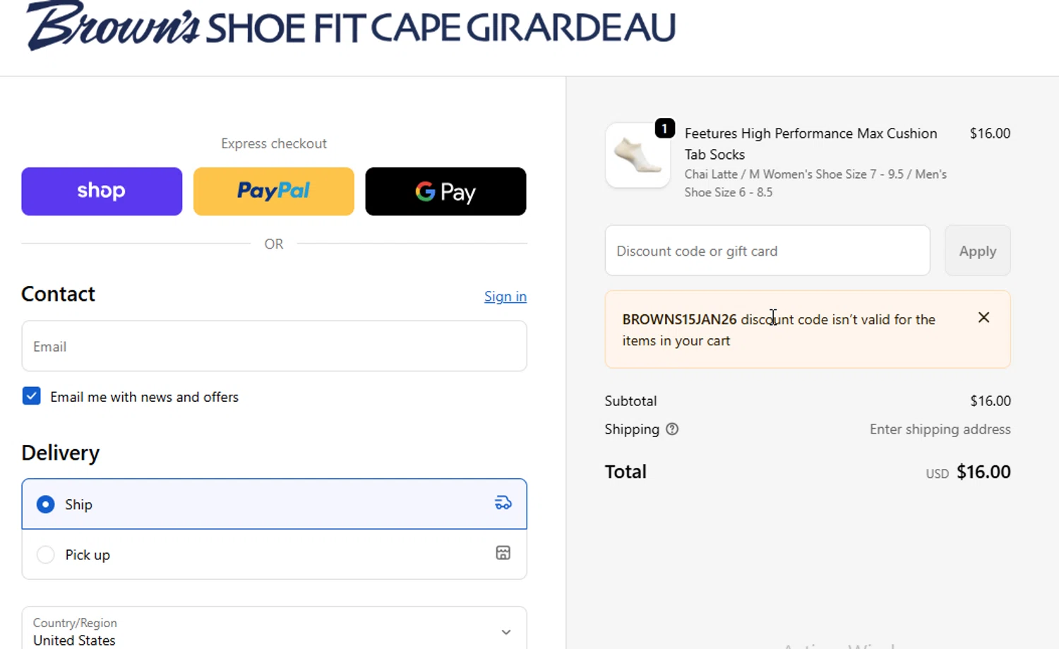 Brown's Shoe Fit promo code screenshot showing code BROWNS15JAN26 applied at Brown's Shoe Fit checkout page. Uploaded by SimplyCodes community member ligthYA on Jan 23, 2026
