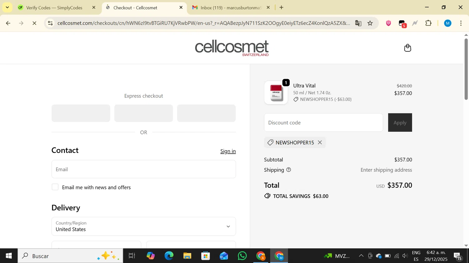 Cellcosmet coupon code screenshot showing code newshopper15 applied at Cellcosmet checkout page. Uploaded by SimplyCodes community member LegendaryAce4371 on Dec 29, 2025