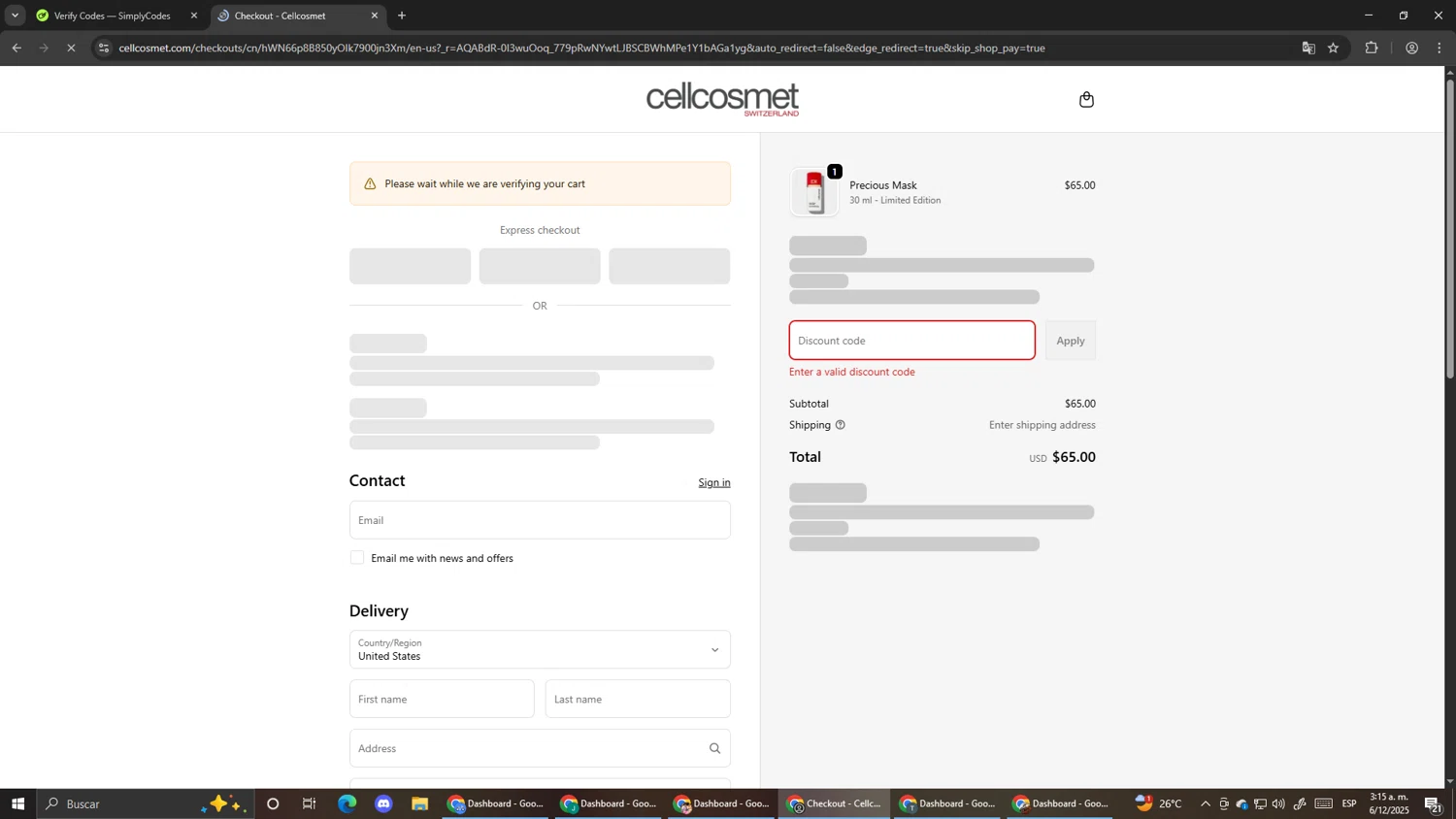 Cellcosmet coupon code screenshot showing code MOISTURE4 applied at Cellcosmet checkout page. Uploaded by SimplyCodes community member Pirlo420 on Dec 6, 2025