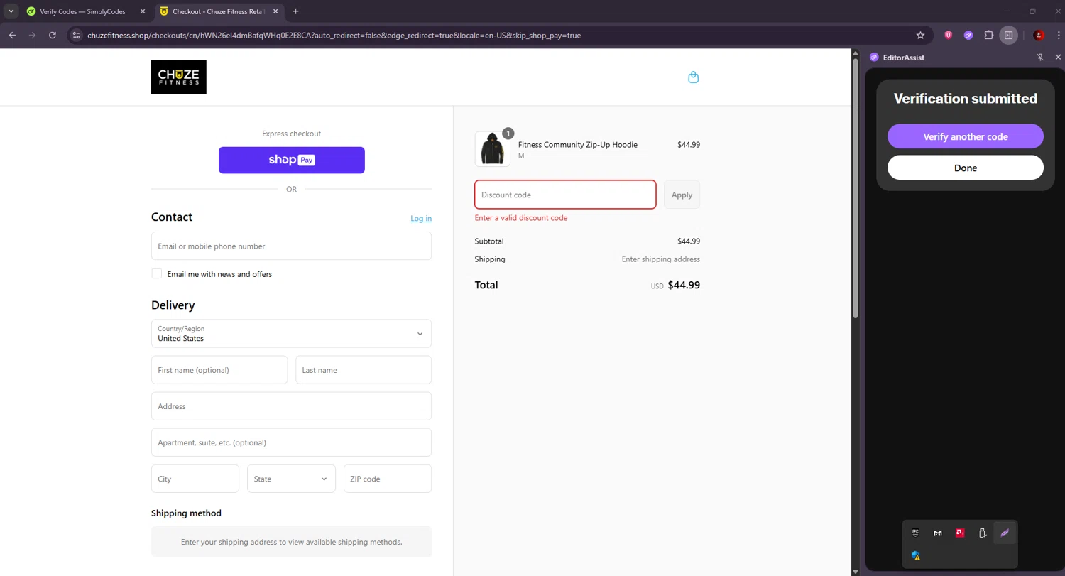 Chuze Fitness promo code screenshot showing code SMILING50 applied at Chuze Fitness checkout page. Uploaded by SimplyCodes community member BrilliantSaver7516 on Aug 22, 2025