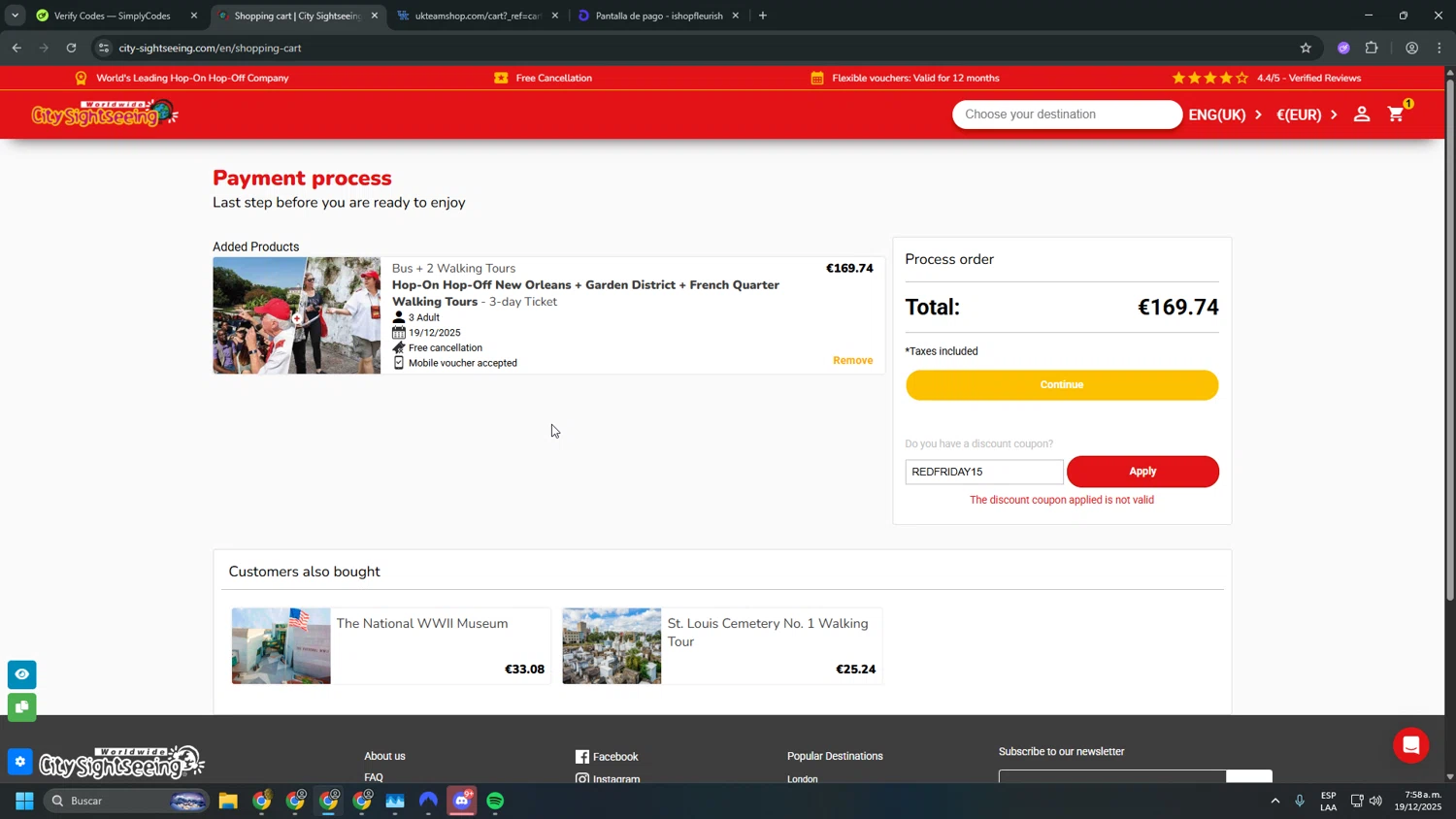 City Sightseeing coupon code screenshot showing code REDFRIDAY15 applied at City Sightseeing checkout page. Uploaded by SimplyCodes community member asdasdasd on Dec 19, 2025