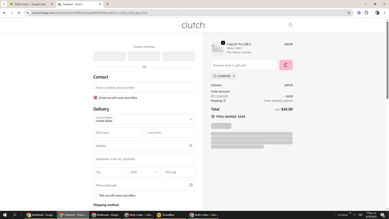 Clutch Charger discount code screenshot showing code CLSMS320 applied at Clutch Charger checkout page. Uploaded by SimplyCodes community member Levi_Ackerman on Oct 6, 2025