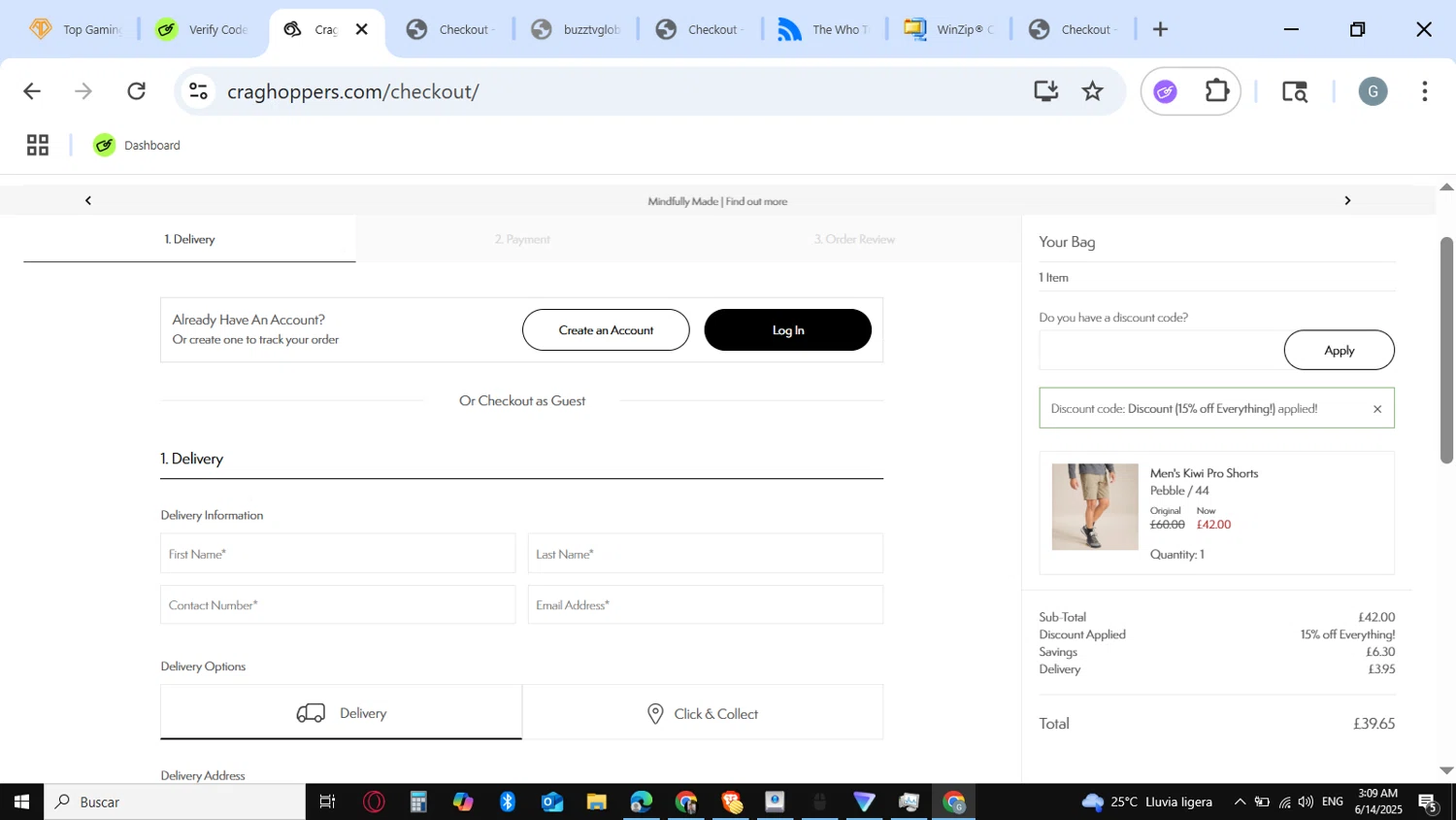 Craghoppers discount code screenshot showing code crags15 applied at Craghoppers checkout page. Uploaded by SimplyCodes community member guest_623525963 on Jun 14, 2025