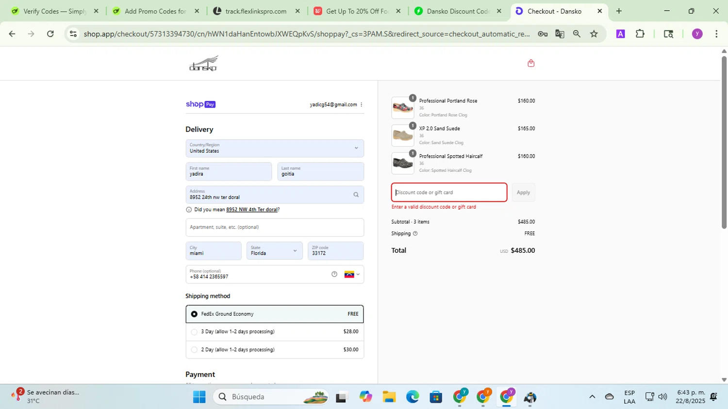 Dansko discount code screenshot showing code DAN20 applied at Dansko checkout page. Uploaded by SimplyCodes community member yadicg054 on Aug 22, 2025