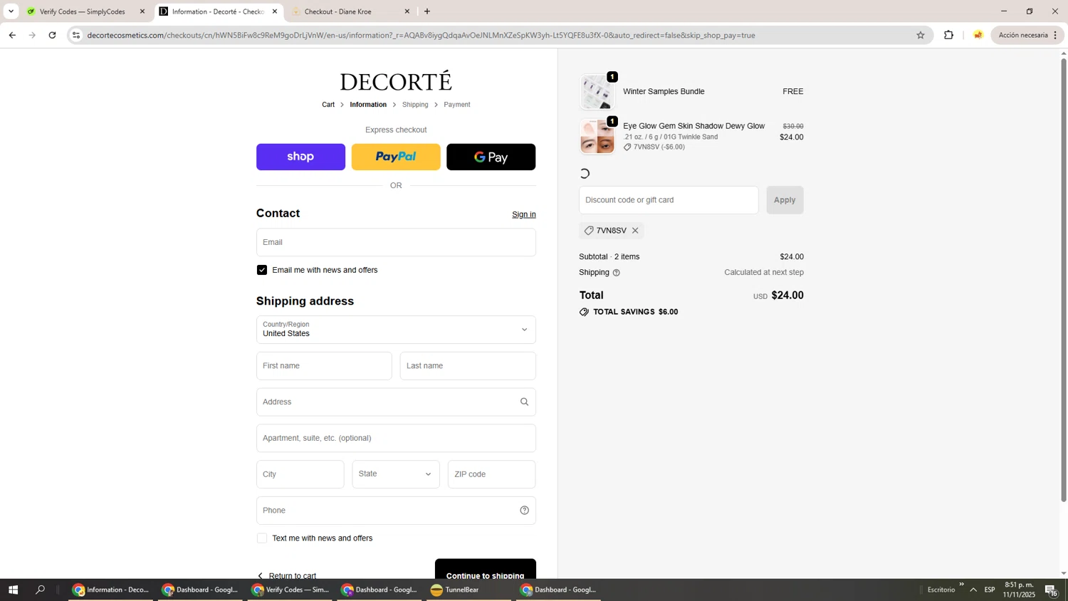 Decorte Cosmetics promo code screenshot showing code 7VN8SV applied at Decorte Cosmetics checkout page. Uploaded by SimplyCodes community member Richard251 on Nov 12, 2025