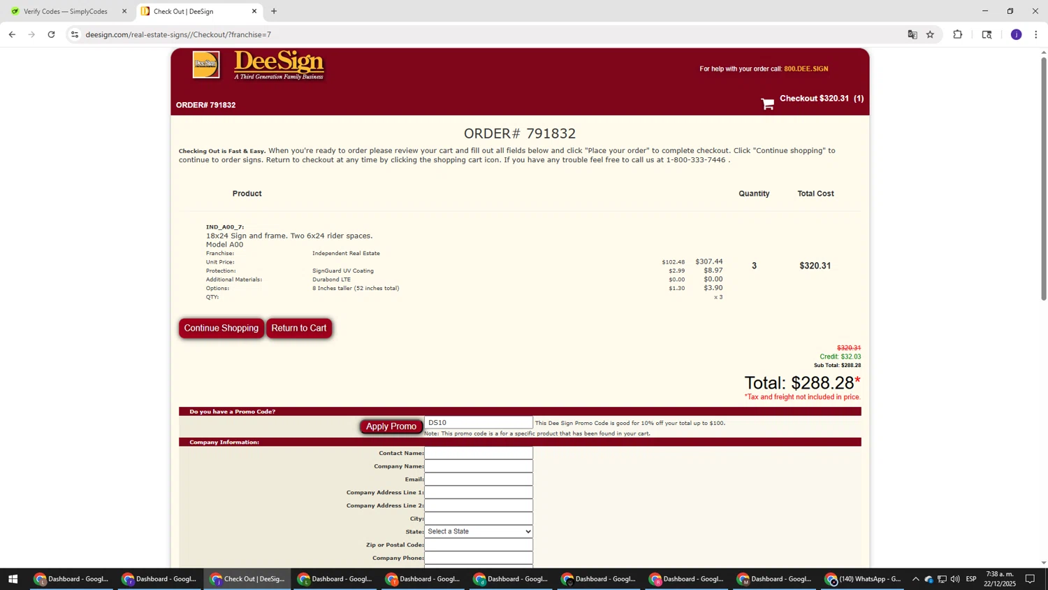 Dee Sign promo code screenshot showing code DS10 applied at Dee Sign checkout page. Uploaded by SimplyCodes community member simplycodesssss on Dec 22, 2025