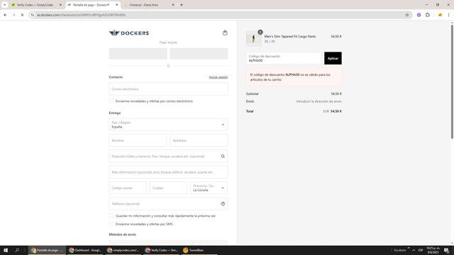 Dockers checkout page showing Dockers discount code box | Screenshot taken by SimplyCodes community member on Aug 10, 2025