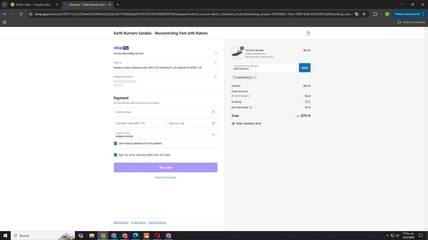 Earth Runners discount code screenshot showing code EARTHFAM10 applied at Earth Runners checkout page. Uploaded by SimplyCodes community member GloriousCaptain8066 on Feb 23, 2025