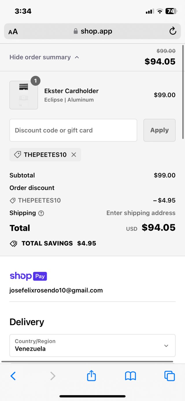 Ekster checkout page showing Ekster discount code box | Screenshot taken by SimplyCodes community member on Aug 26, 2024