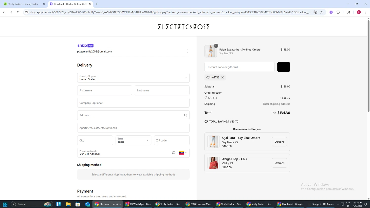 Electric & Rose Clothing promo code screenshot showing code Katt15 applied at Electric & Rose Clothing checkout page. Uploaded by SimplyCodes community member TOROREX250 on Jun 4, 2025