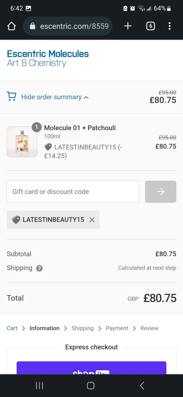 Escentric Molecules checkout page showing Escentric Molecules discount code box | Screenshot taken by SimplyCodes community member on Dec 26, 2022