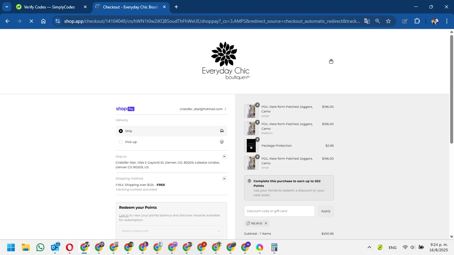 Everyday Chic Boutique coupon code screenshot showing code NEW15 applied at Everyday Chic Boutique checkout page. Uploaded by SimplyCodes community member DavidMGF on Aug 17, 2025