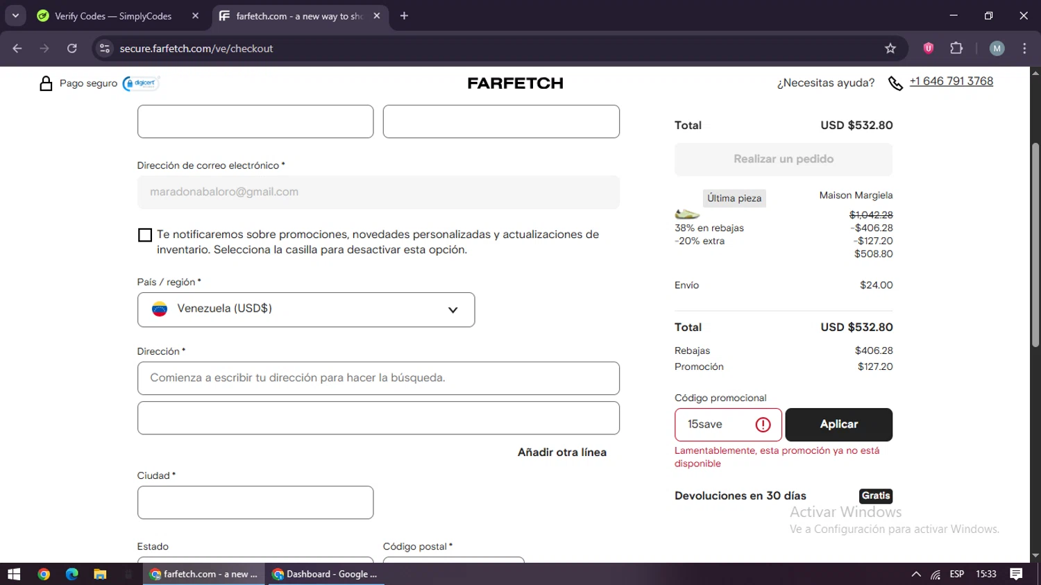 Farfetch promo code screenshot showing code 15save applied at Farfetch checkout page. Uploaded by SimplyCodes community member maraxo on Aug 6, 2025
