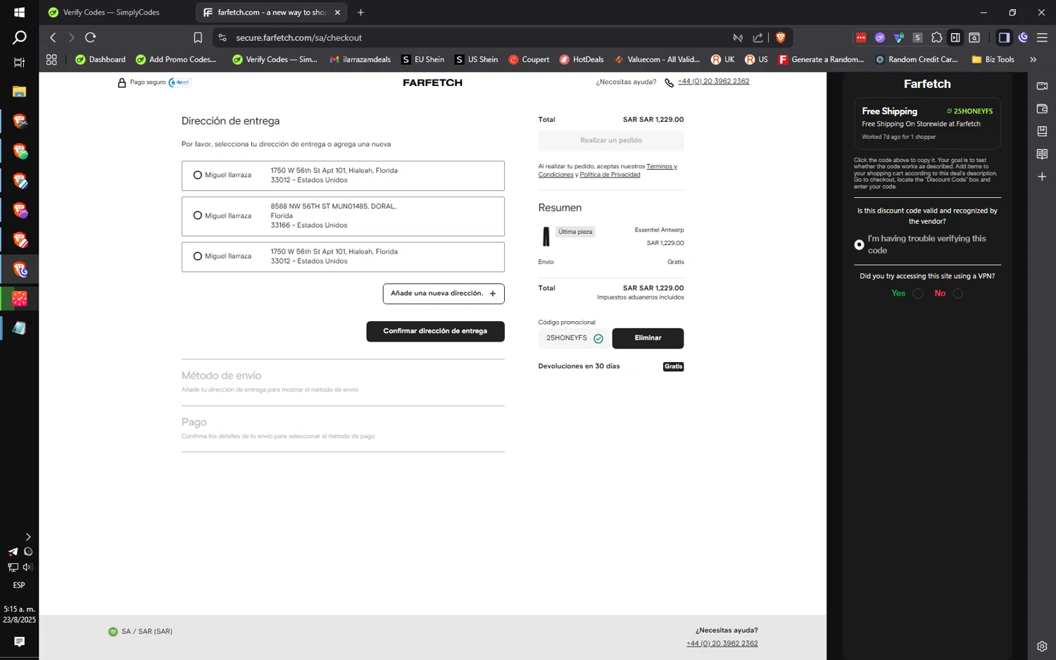 Farfetch promo code screenshot showing code 25HONEYFS applied at Farfetch checkout page. Uploaded by SimplyCodes community member ilarrazaM4 on Aug 23, 2025