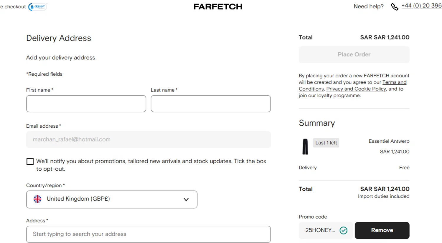 Farfetch promo code screenshot showing code 25HONEYFS applied at Farfetch checkout page. Uploaded by SimplyCodes community member THEPOWER on Aug 15, 2025
