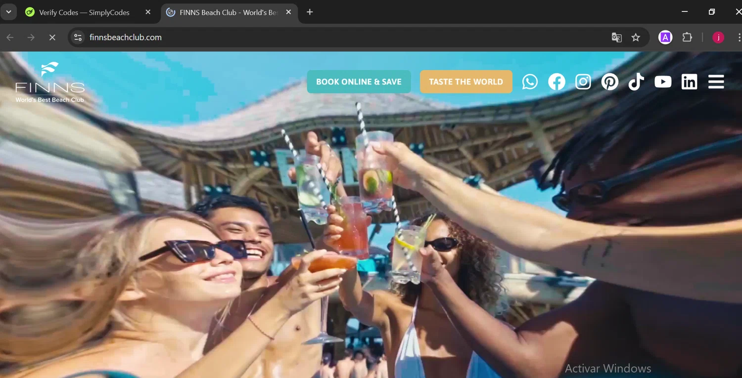 Finns Bali promo code screenshot showing code febflash applied at Finns Bali checkout page. Uploaded by SimplyCodes community member DiaCritics on Mar 2, 2025