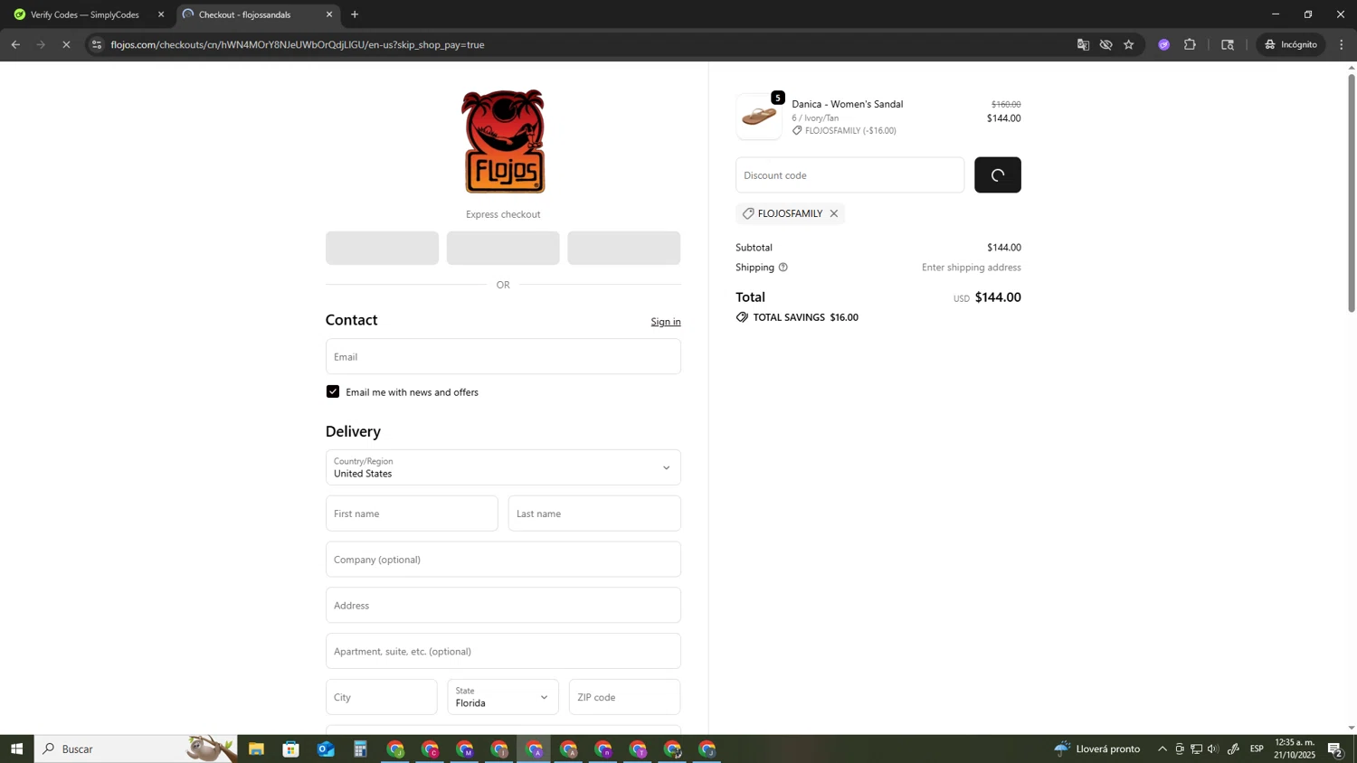 Flojos discount code screenshot showing code FLOJOSfamily applied at Flojos checkout page. Uploaded by SimplyCodes community member SAKURA on Oct 21, 2025
