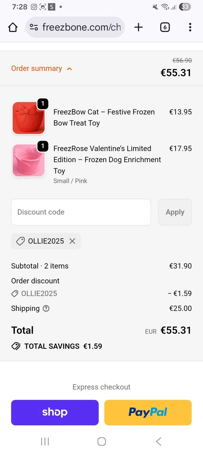 Freezbone discount code screenshot showing code Ollie2025 applied at Freezbone checkout page. Uploaded by SimplyCodes community member KarinaHZ on Dec 21, 2025