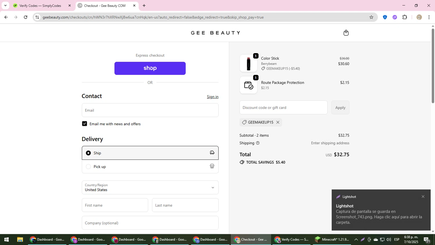 GEE Beauty promo code screenshot showing code GEEMAKEUP15 applied at GEE Beauty checkout page. Uploaded by SimplyCodes community member NobleScholar4826 on Oct 7, 2025