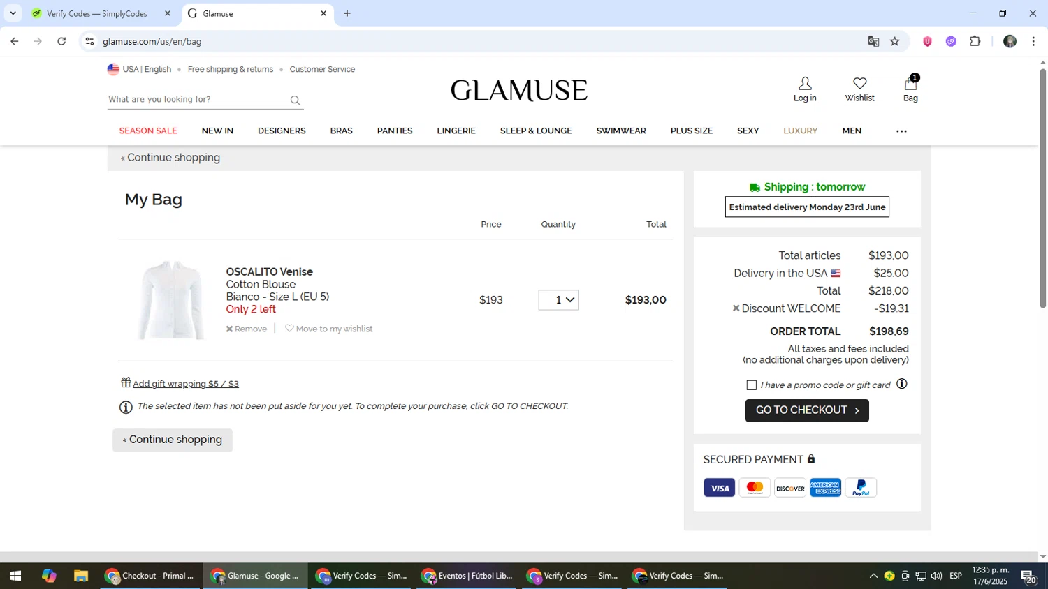 Glamuse promo code screenshot showing code WELCOME applied at Glamuse checkout page. Uploaded by SimplyCodes community member CleverLynx6871 on Jun 17, 2025