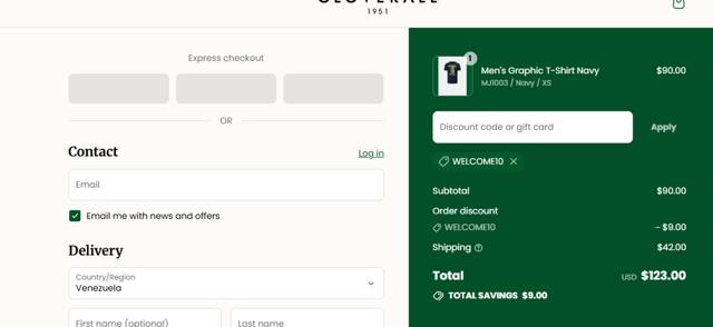 Gloverall checkout page showing Gloverall promo code box | Screenshot taken by SimplyCodes community member on Aug 30, 2025