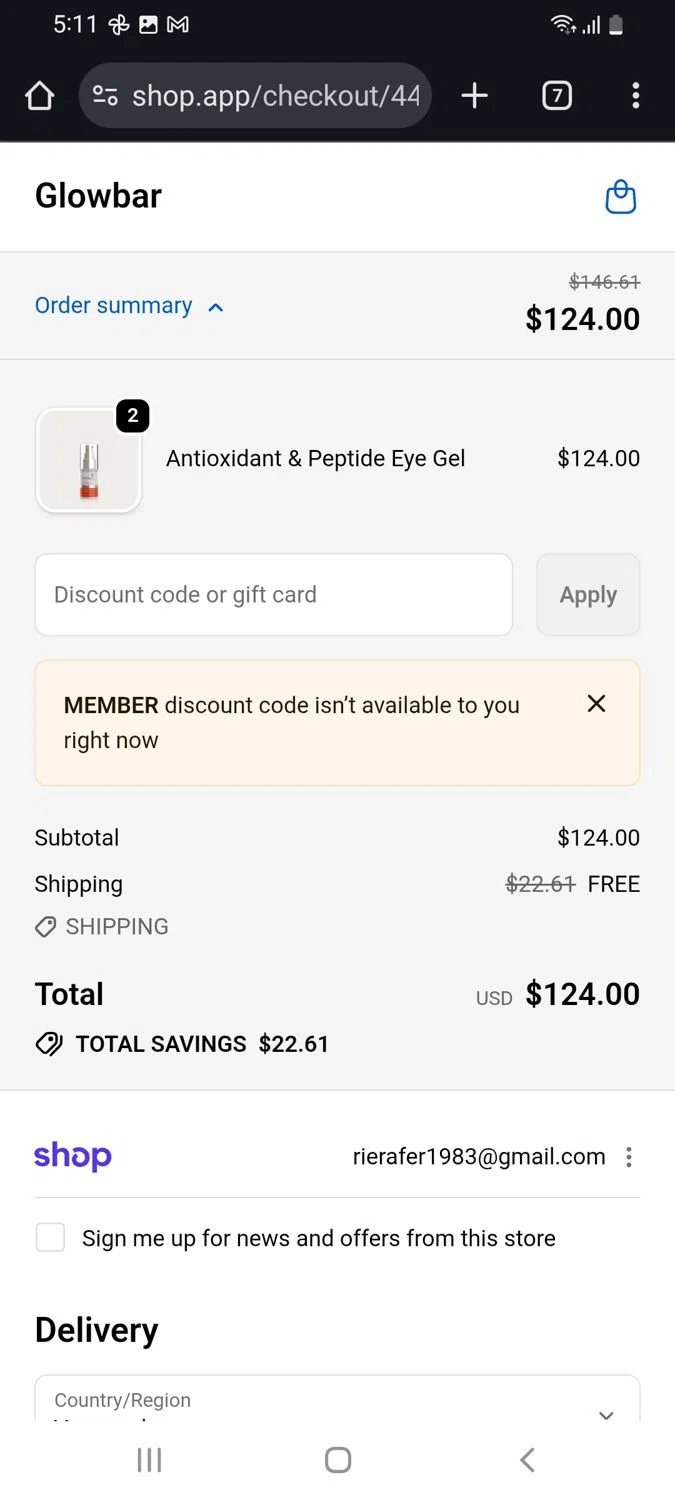 Glowbar promo code screenshot showing code MEMBER applied at Glowbar checkout page. Uploaded by SimplyCodes community member tulioriera on Dec 31, 2025