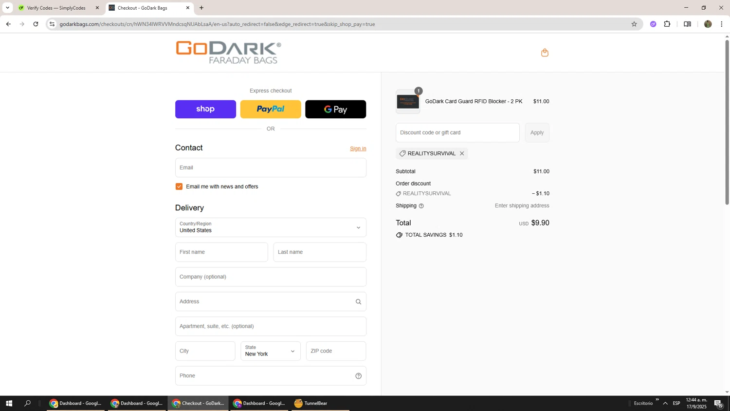 GoDark Bags promo code screenshot showing code REALITYSURVIVAL applied at GoDark Bags checkout page. Uploaded by SimplyCodes community member Phoenix585 on Sep 17, 2025