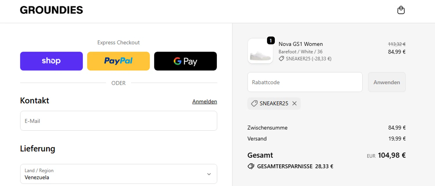 Groundies US promo code screenshot showing code SNEAKER25 applied at Groundies US checkout page. Uploaded by SimplyCodes community member PaulSkenes on Jun 6, 2026