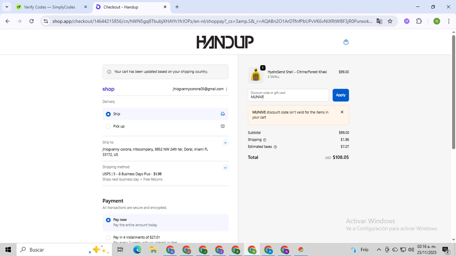 Handup Gloves promo code screenshot showing code MUNIVE applied at Handup Gloves checkout page. Uploaded by SimplyCodes community member TokenMaverick6956 on Nov 25, 2025