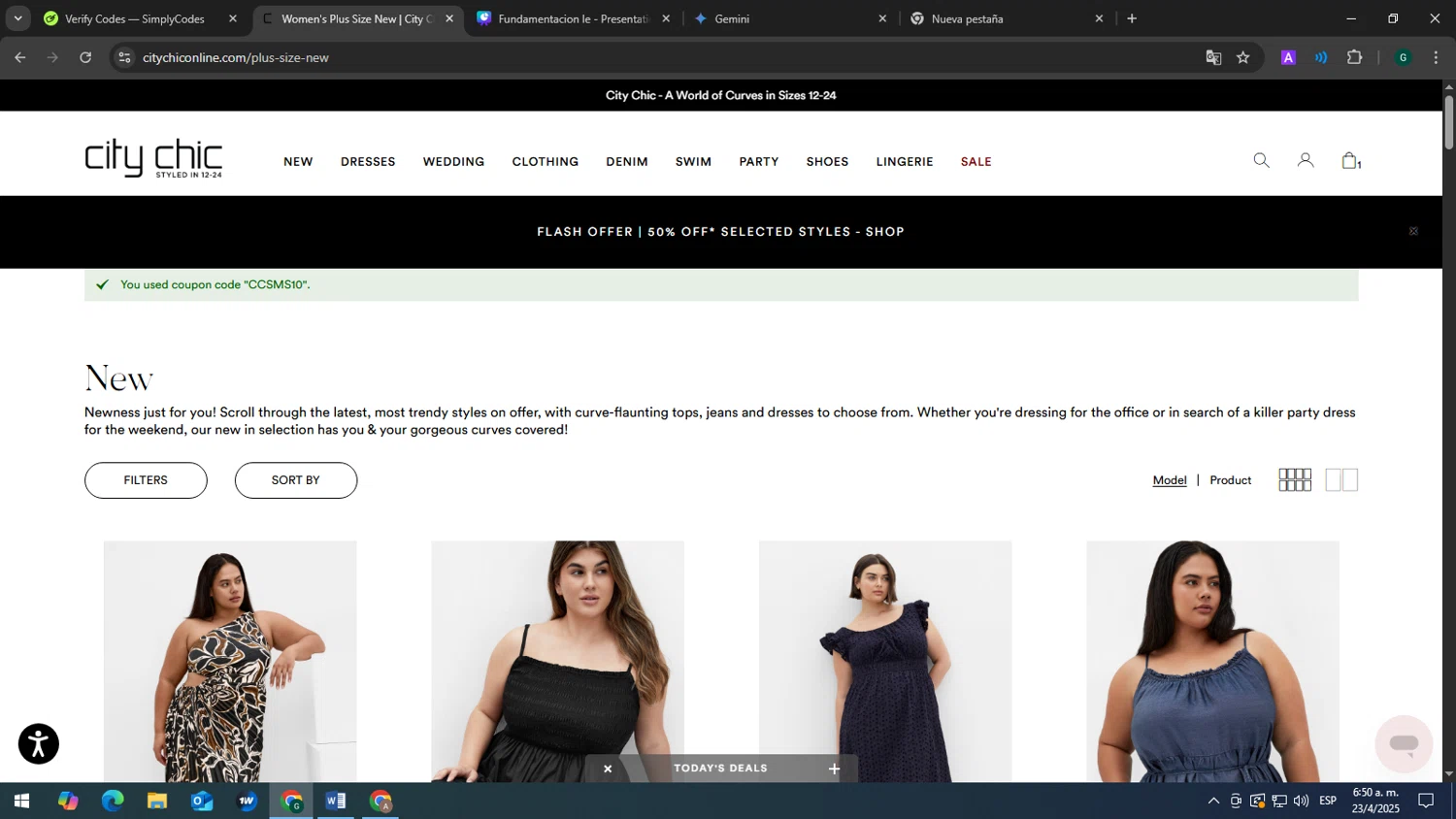 Hips & Curves promo code screenshot showing code CCSMS10 applied at Hips & Curves checkout page. Uploaded by SimplyCodes community member tonikros on Apr 23, 2025