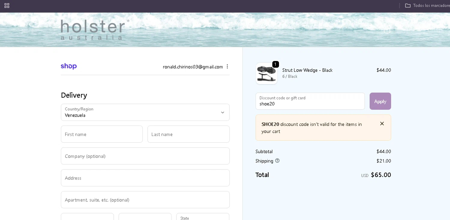 Holster Fashion promo code screenshot showing code shoe20 applied at Holster Fashion checkout page. Uploaded by SimplyCodes community member Egni_149037891 on Dec 7, 2025