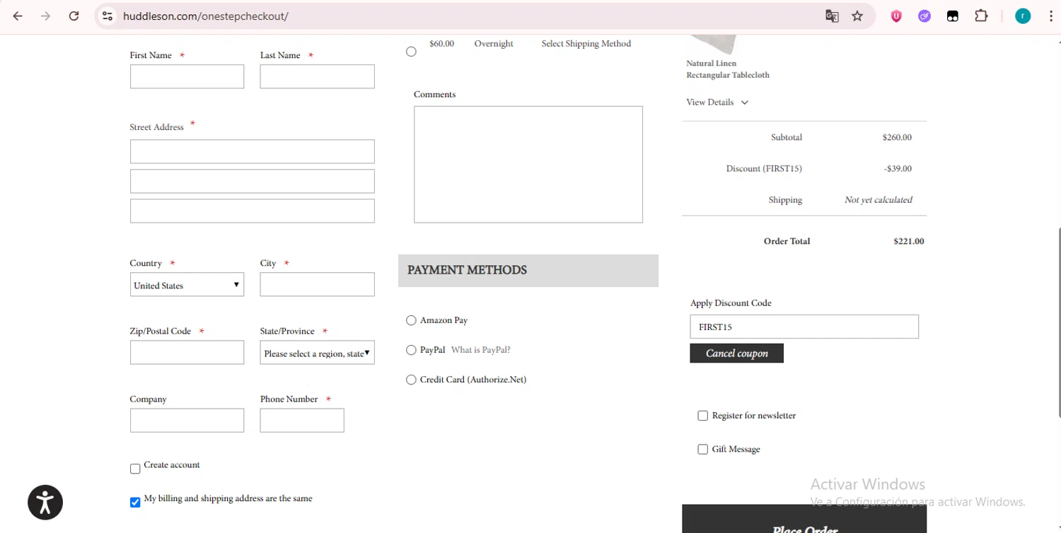 Huddleson promo code screenshot showing code FIRST15 applied at Huddleson checkout page. Uploaded by SimplyCodes community member LAZURDINHA on Jun 7, 2025