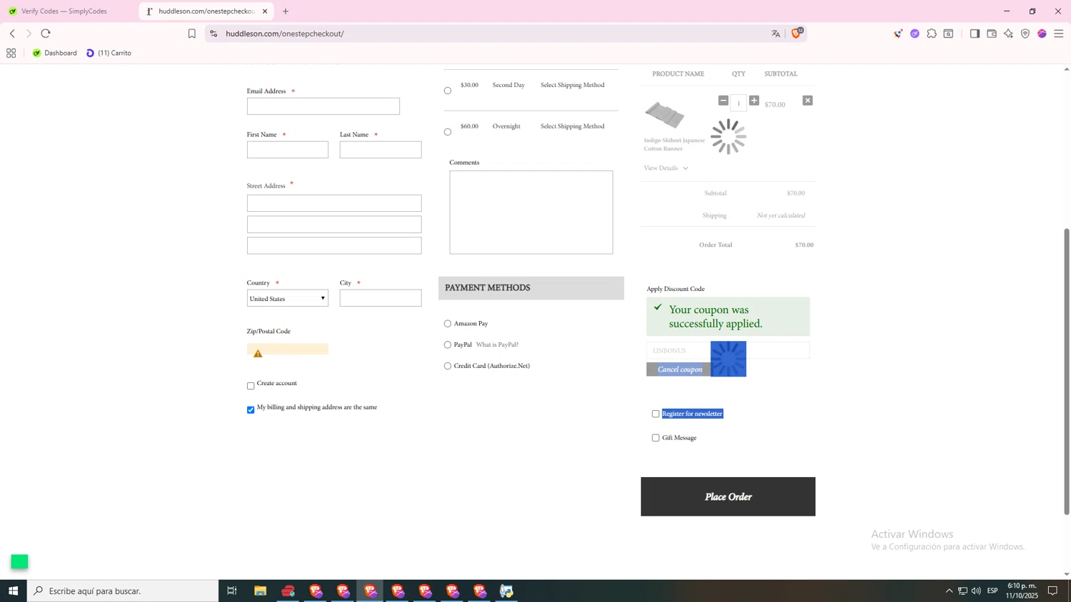 Huddleson promo code screenshot showing code LINBONUS applied at Huddleson checkout page. Uploaded by SimplyCodes community member MRSATAN on Oct 11, 2025