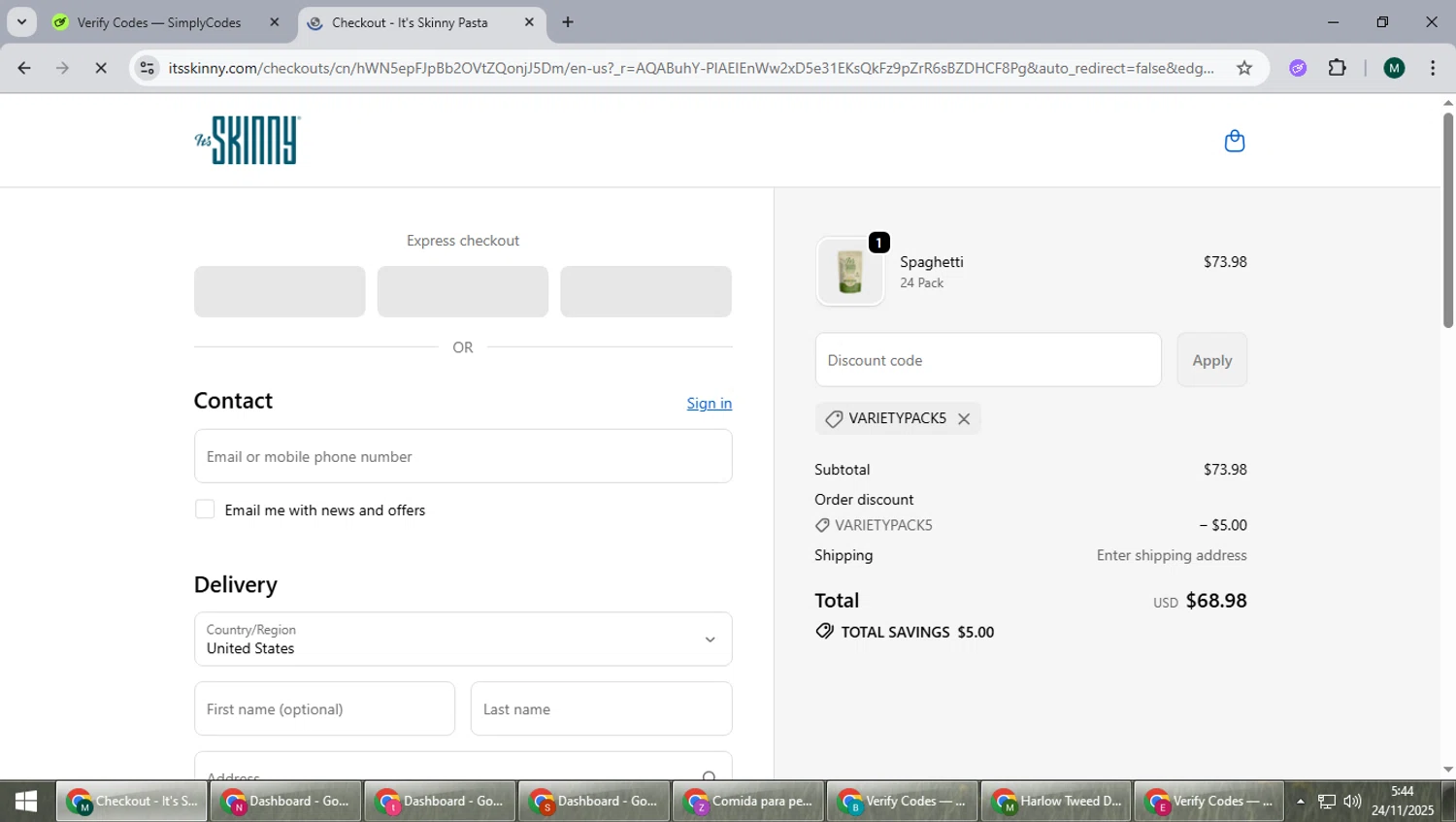 It's Skinny promo code screenshot showing code VARIETYPACK5 applied at It's Skinny checkout page. Uploaded by SimplyCodes community member suieeloves on Nov 24, 2025