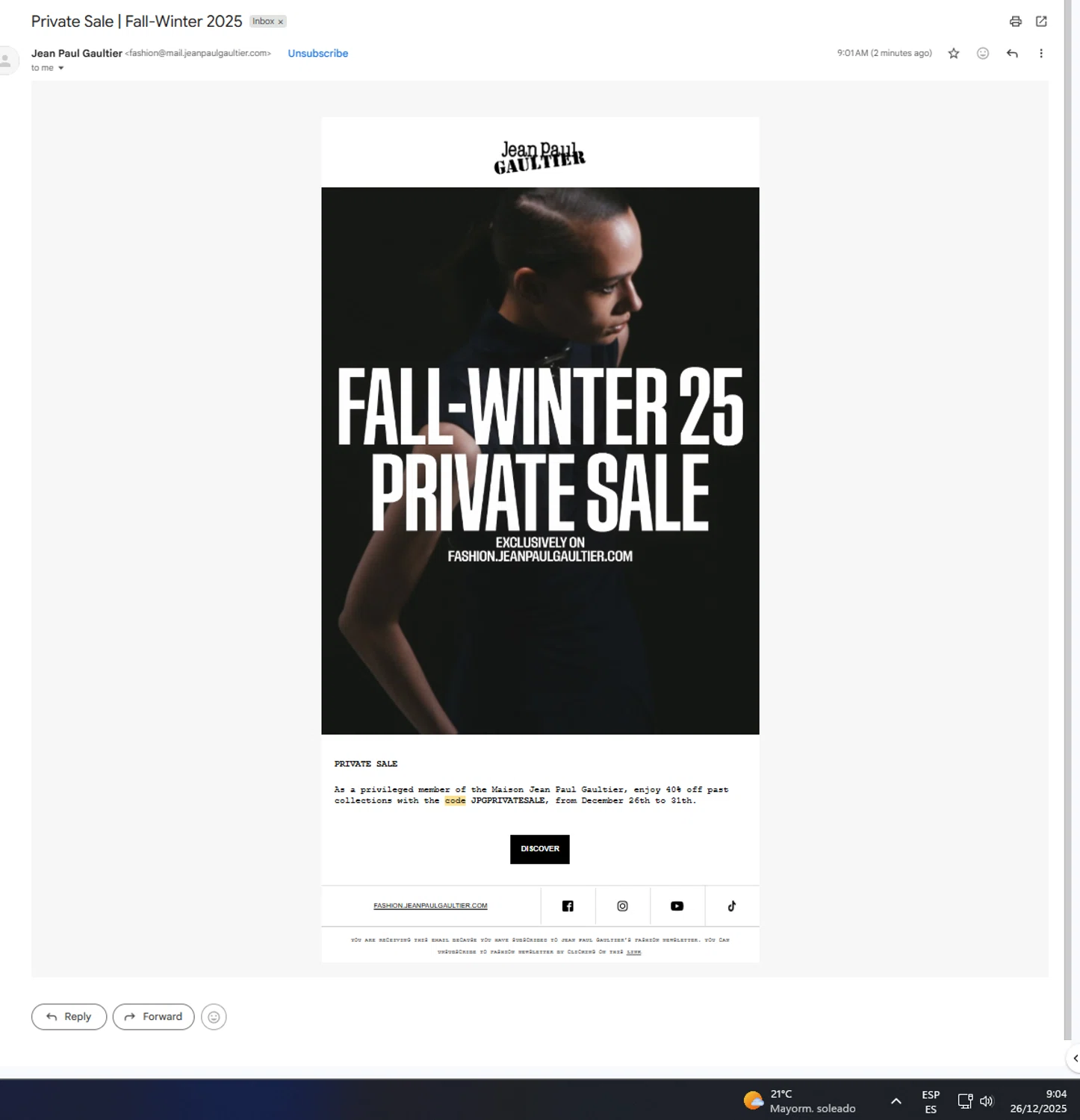 Jean Paul Gaultier promo code screenshot showing code JPGPRIVATESALE applied at Jean Paul Gaultier checkout page. Uploaded by SimplyCodes community member UnkNownVnzla on Dec 26, 2025