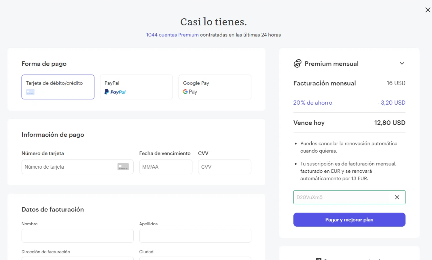 Kickresume promo code screenshot showing code D20VuXm5 applied at Kickresume checkout page. Uploaded by SimplyCodes community member ScanEagle7415 on Dec 10, 2025
