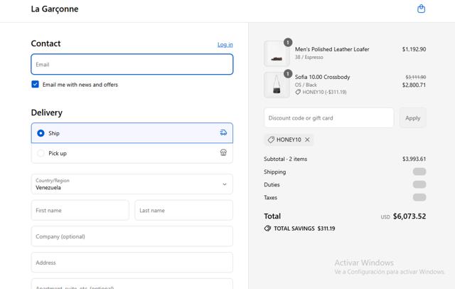 La Garconne checkout page showing La Garconne coupon code box | Screenshot taken by SimplyCodes community member on Aug 31, 2025