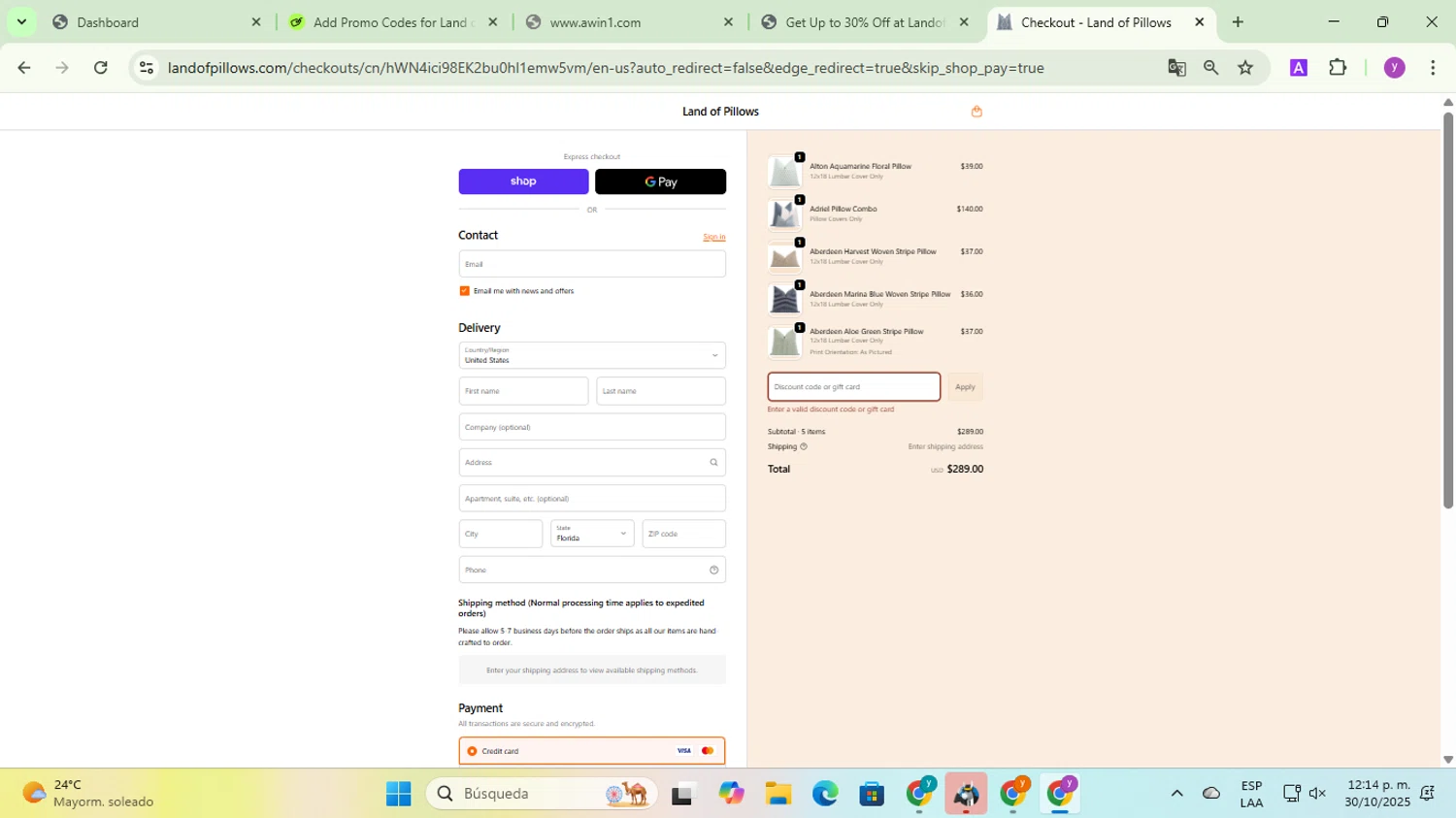 Land of Pillows promo code screenshot showing code SAVE30 applied at Land of Pillows checkout page. Uploaded by SimplyCodes community member yadicg054 on Oct 30, 2025